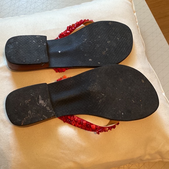 Leather flip flop sandals with hand beaded details - Picture 4 of 5
